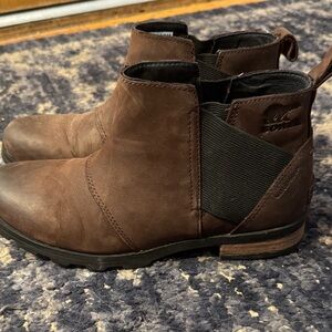 Sorel women’s  Dark Brown Ankle Boots